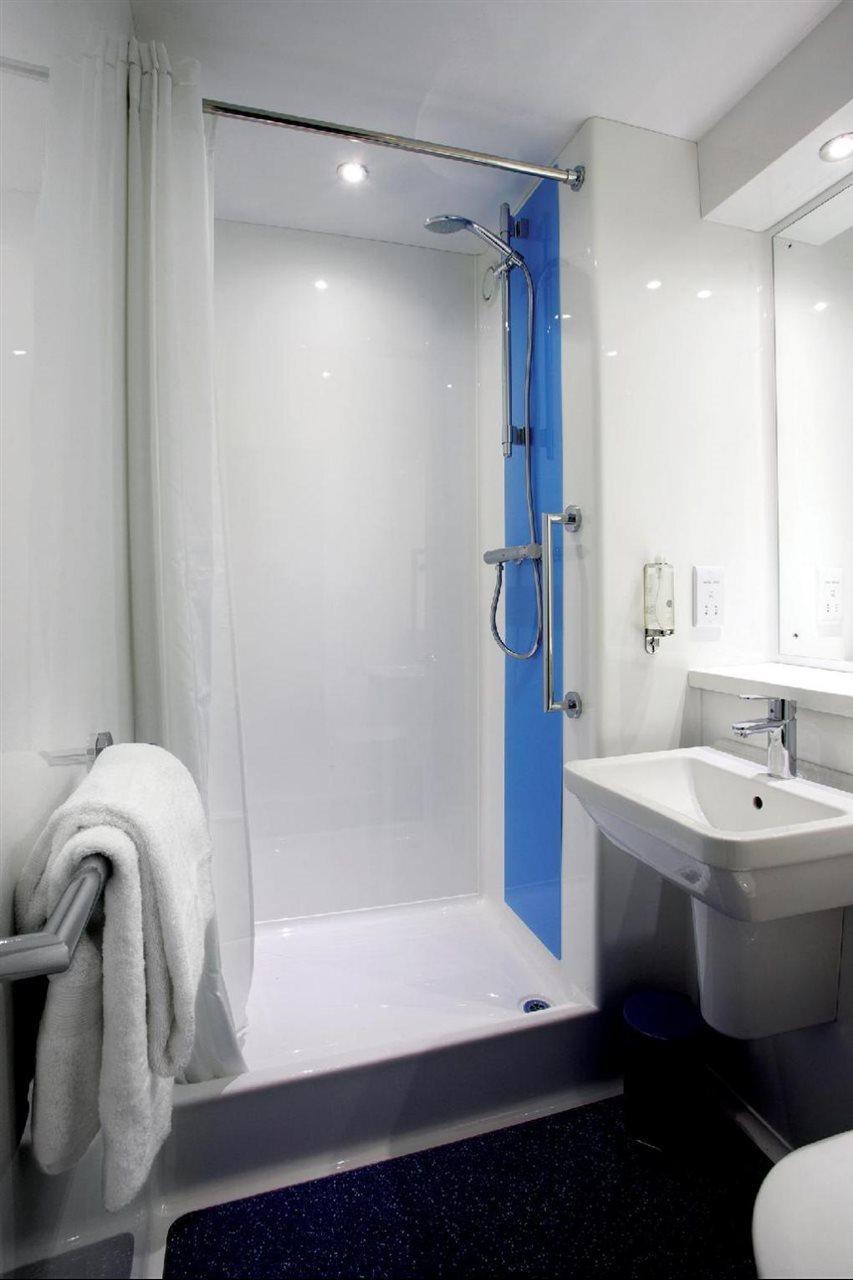 Travelodge Ayr Bagian luar foto
